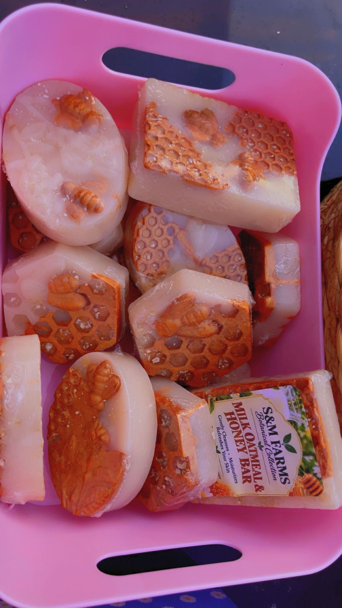 Oatmeal with milk & honey creamy goat milk soap (great for babies and sensitive skin)